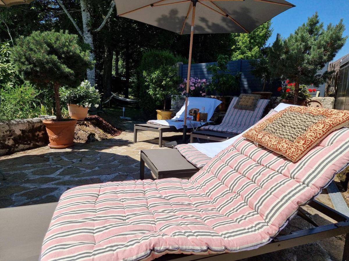 Maison D'Hotes Les Jardins Saint Eloi Le Lonzac Bagian luar foto