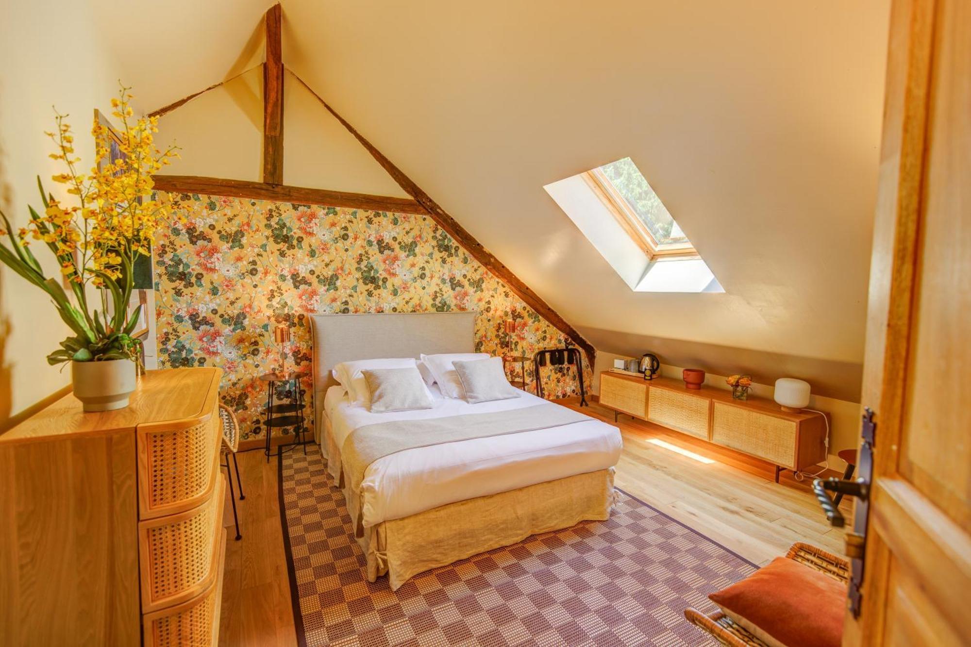 Maison D'Hotes Les Jardins Saint Eloi Le Lonzac Bagian luar foto