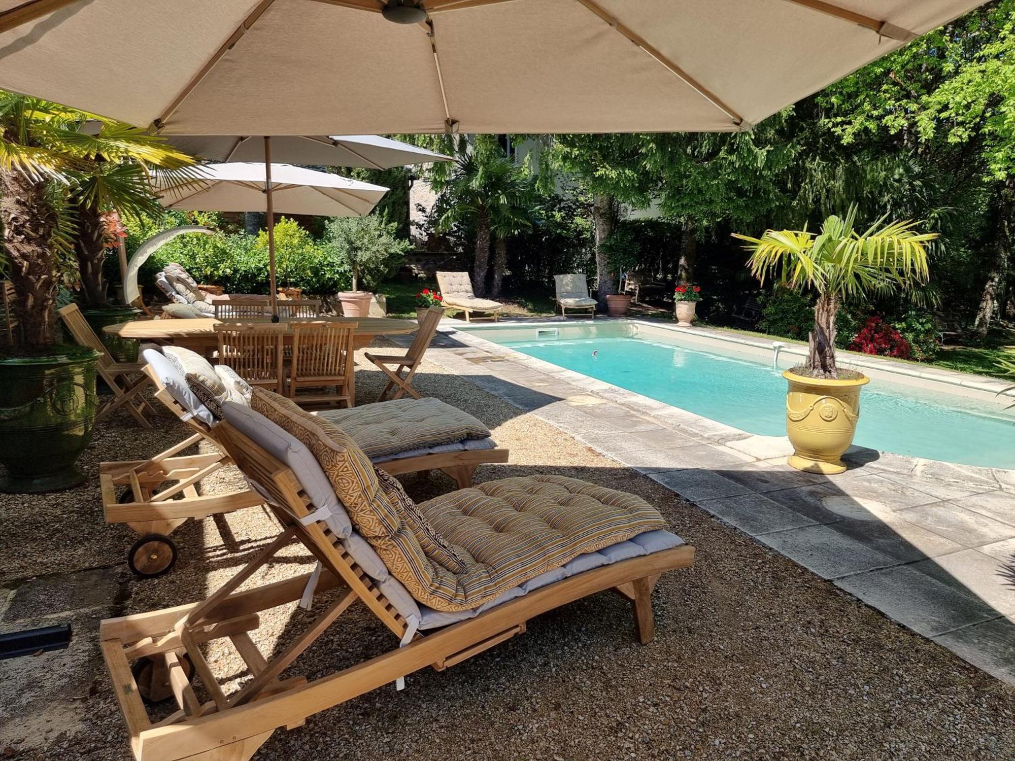 Maison D'Hotes Les Jardins Saint Eloi Le Lonzac Bagian luar foto